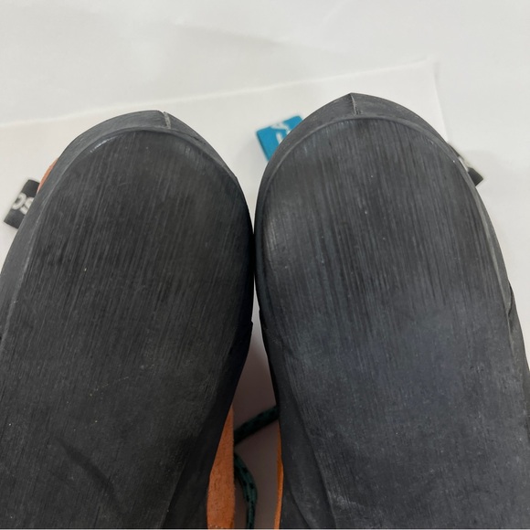 SCARPA Helix Womens 9.5 Mens 8.5 EU 41.5 Mandarin Climbing Shoes Made in Italy - Picture 10 of 16